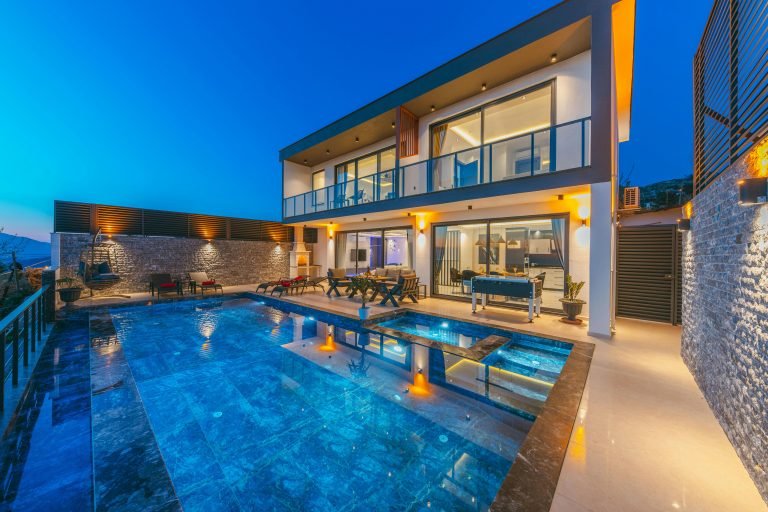 Best Energy-Monitoring Smart Outdoor Lighting